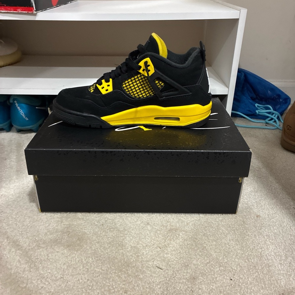 Jordan Black and Yellow Sneakers - Picture 3 of 8